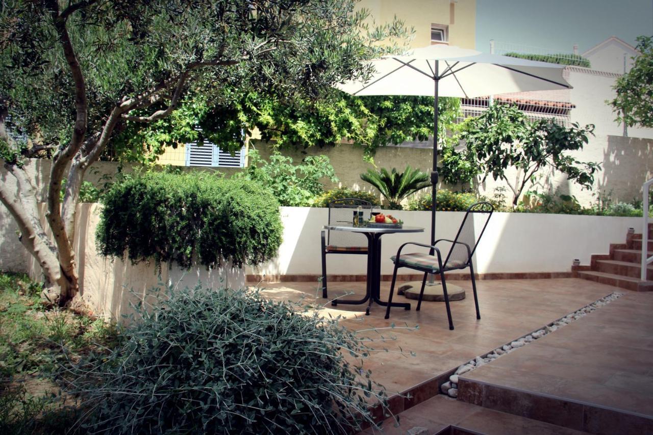 Apartments Giardino Hvar Town Exterior photo